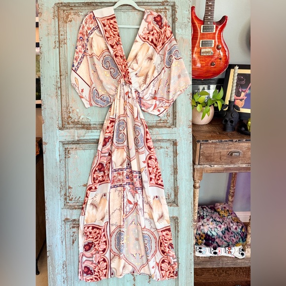 BUCKETLIST Dresses & Skirts - Bohemian Paisley Slip On Maxi Dress